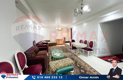 Apartment - 3 Bedrooms - 2 Bathrooms for sale in Abdelrahman Shokry St. - Bolkly - Hay Sharq - Alexandria