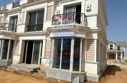 Townhouse - 3 Bedrooms - 3 Bathrooms for sale in Mountain View iCity October - 6 October Compounds - 6 October City - Giza