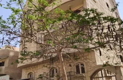 شقة - 3 غرف نوم - 2 حمامات للبيع في شارع 7 - الحي الثالث - مدينة 6 أكتوبر - الجيزة