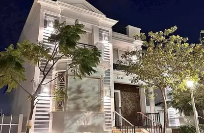 Townhouse - 4 Bedrooms - 4 Bathrooms for sale in Mountain View October Park - 6th District - 6 October City - Giza
