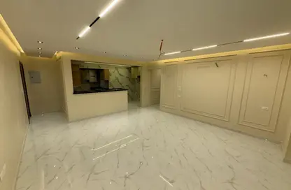 Apartment - 3 Bedrooms - 3 Bathrooms for rent in Mountain View iCity - 5th Settlement Compounds - The 5th Settlement - New Cairo City - Cairo