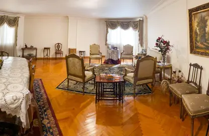 Apartment - 4 Bedrooms - 2 Bathrooms for rent in Janaklees - Hay Sharq - Alexandria
