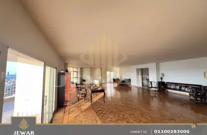 Apartment - 5 Bedrooms - 4 Bathrooms for sale in Al Geish Road - Laurent - Hay Sharq - Alexandria