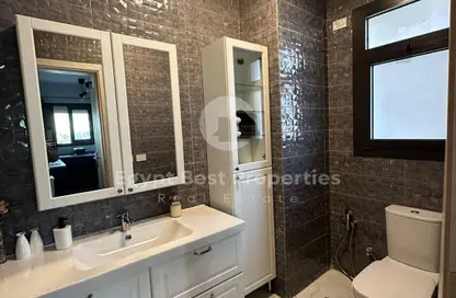 Apartment - 2 Bedrooms - 3 Bathrooms for sale in District 5 - 5th Settlement Compounds - The 5th Settlement - New Cairo City - Cairo