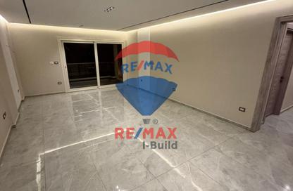 Apartment - 3 Bedrooms - 2 Bathrooms for sale in Mountain View iCity - 5th Settlement Compounds - The 5th Settlement - New Cairo City - Cairo