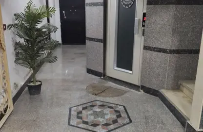 Apartment - 3 Bedrooms - 1 Bathroom for rent in Al Rehab - New Cairo City - Cairo