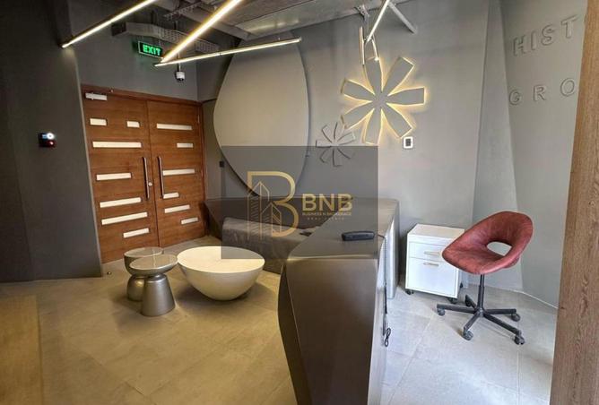 8178021 - Property Image 2