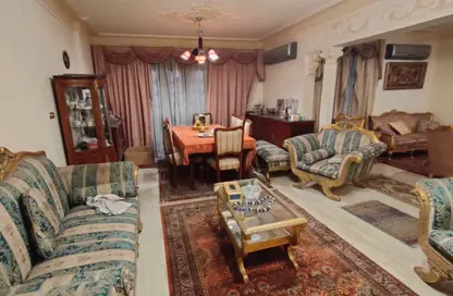 Apartment - 3 Bedrooms - 2 Bathrooms for rent in Albert Al Awal St. - Smouha - Hay Sharq - Alexandria