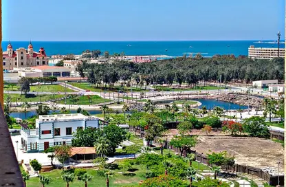 شقة - 3 غرف نوم - 2 حمامات للبيع في رويال بلازا - المنتزة - حي ثان المنتزة - الاسكندرية