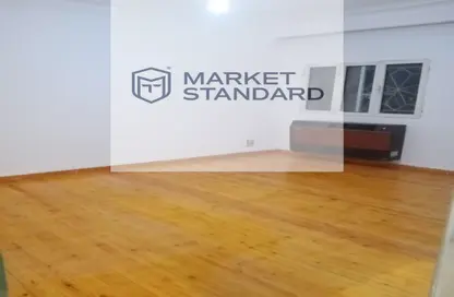 Apartment - 4 Bedrooms - 3 Bathrooms for sale in Mohamed Mazhar St. - Zamalek - Cairo