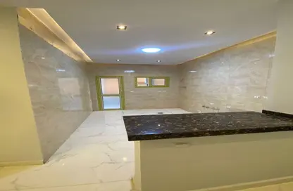 Apartment - 2 Bedrooms - 1 Bathroom for sale in Mohamed Naguib Axis - Abou El Houl - New Cairo City - Cairo