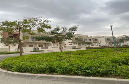 فيلا - 5 غرف نوم - 4 حمامات للبيع في كايرو فيستيفال سيتى - المستثمرين الشمالية - مدينة القاهرة الجديدة - القاهرة