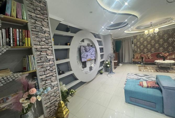 8009275 - Property Image 3
