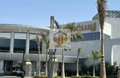 محل تجاري - استوديو - 4 حمامات للايجار في پريڤادو - مدينتي - القاهرة