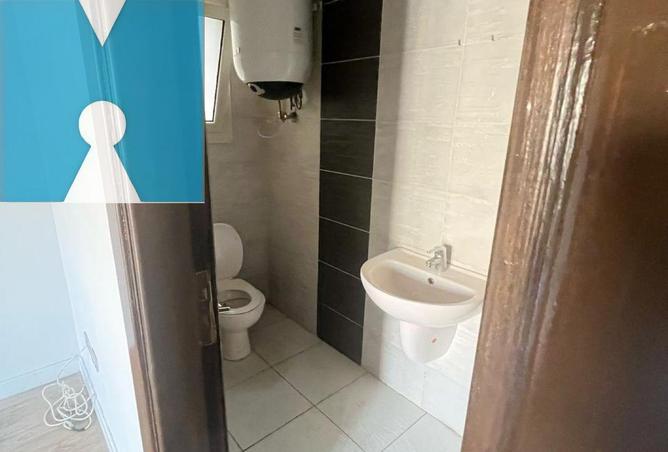 8049615 - Property Image 2