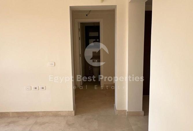 8358737 - Property Image 3