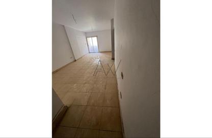 Apartment - 3 Bedrooms - 3 Bathrooms for sale in Tabarak - Zahraa El Maadi - Hay El Maadi - Cairo