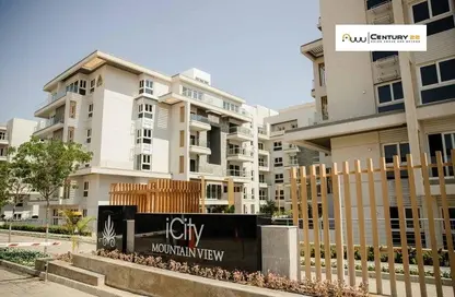 Apartment - 3 Bedrooms - 2 Bathrooms for sale in Mountain View iCity - 5th Settlement Compounds - The 5th Settlement - New Cairo City - Cairo