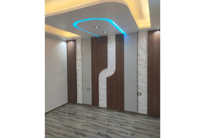 8452412 - Property Image 2