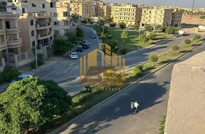 سطح - غرفة نوم - 1 حمام للبيع في شارع دكتور سميرة موسي - الحي الخامس - مدينة العبور - القليوبية