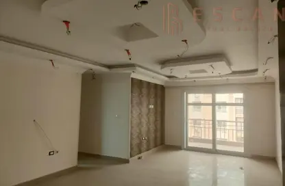 Apartment - 2 Bedrooms - 2 Bathrooms for sale in Madinaty - Cairo