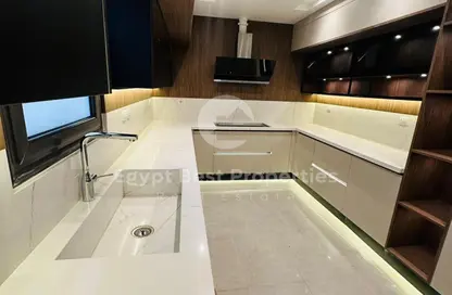 شقق فندقية - 3 غرف نوم - 3 حمامات للبيع في الجار - كمبوندات الشروق - مدينة الشروق - القاهرة