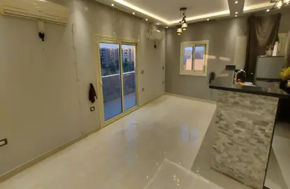 Apartment - 3 Bedrooms - 3 Bathrooms for sale in 16th District - Sheikh Zayed City - Giza