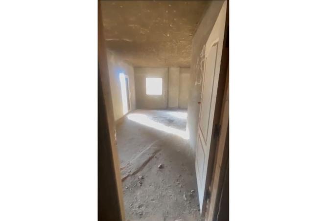 8005075 - Property Image 2
