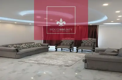 Apartment - 3 Bedrooms - 2 Bathrooms for rent in Talaat Mostafa St. - Rehab City Second Phase - Al Rehab - New Cairo City - Cairo