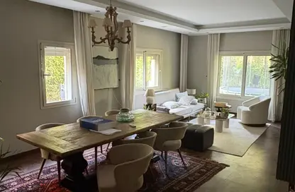 فيلا - 5 غرف نوم - 4 حمامات للبيع في جرينز - الحي السادس - الشيخ زايد - الجيزة