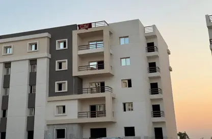 Apartment - 3 Bedrooms - 3 Bathrooms for sale in Isola Sheraton - El Saaqah St. - Sheraton Al Matar - El Nozha - Cairo