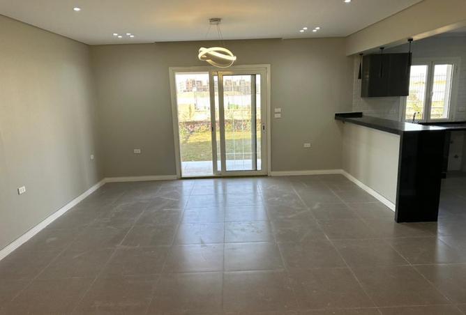 8382751 - Property Image 3