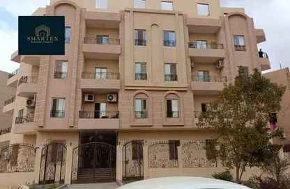 شقة - 3 غرف نوم - 2 حمامات للبيع في المجاورة الاولي - المنطقة التاسعة - مدينة الشروق - القاهرة