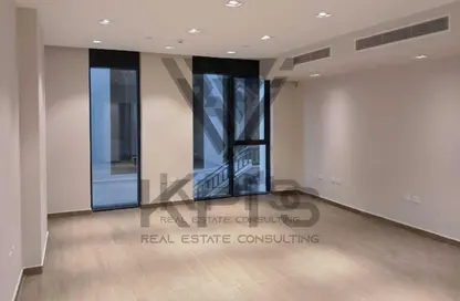 Office Space - Studio - 1 Bathroom for rent in Hyde Park - 5th Settlement Compounds - The 5th Settlement - New Cairo City - Cairo