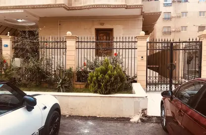 Duplex - 4 Bedrooms - 3 Bathrooms for sale in El Banafseg - New Cairo City - Cairo