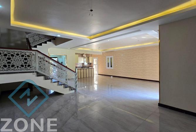 7922970 - Property Image 3