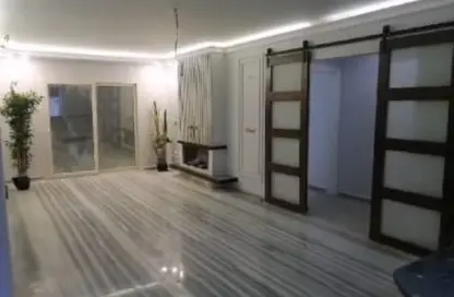 شقة - 3 غرف نوم - 2 حمامات للايجار في شارع ال ٩٠ الجنوبي - شارع التسعين الجنوبي - التجمع الخامس - مدينة القاهرة الجديدة - القاهرة