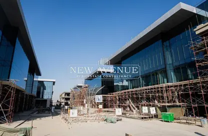 Retail - Studio - 1 Bathroom for sale in Golden Gate - South Teseen St. - The 5th Settlement - New Cairo City - Cairo