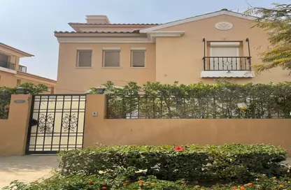 Villa - 4 Bedrooms - 4 Bathrooms for sale in Hyde Park - New Cairo City - Cairo