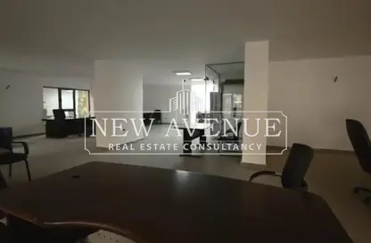 بناية كاملة - استوديو - 4 حمامات للايجار في شارع فريد سميكه - ميدان الحجاز - النزهة - القاهرة