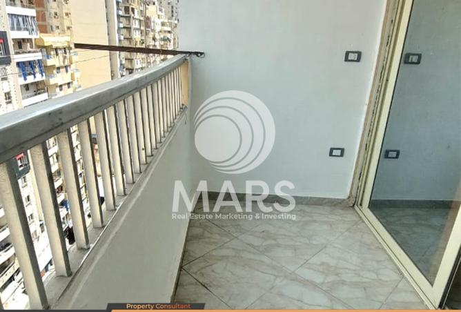 8051272 - Property Image 3