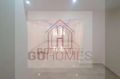 Apartment - 3 Bedrooms - 3 Bathrooms for sale in Al Hadaba Al Wosta - Mokattam - Cairo