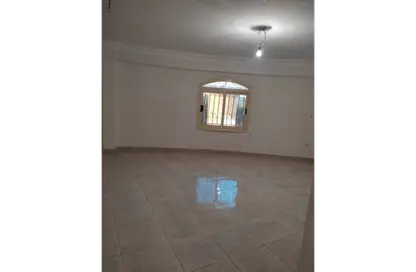 شقة - 3 غرف نوم - 3 حمامات للايجار في حى جنوب الاكايمية - مدينة القاهرة الجديدة - القاهرة