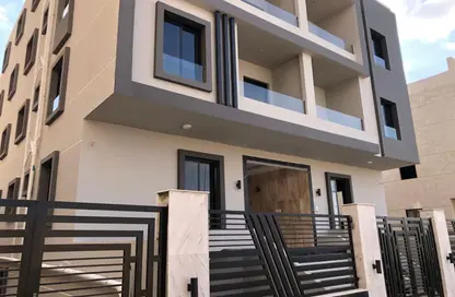 Apartment - 3 Bedrooms - 2 Bathrooms for sale in 7th District - Sheikh Zayed City - Giza Apartment - 3 Bedrooms - 2 Bathrooms for sale in 7th District - Sheikh Zayed City - Giza