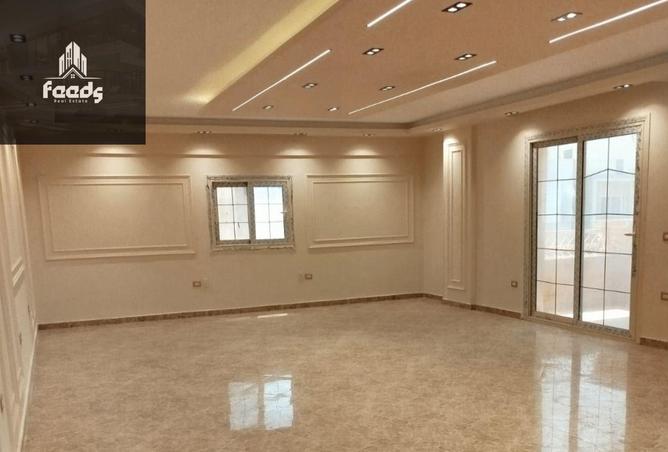 8326627 - Property Image 2