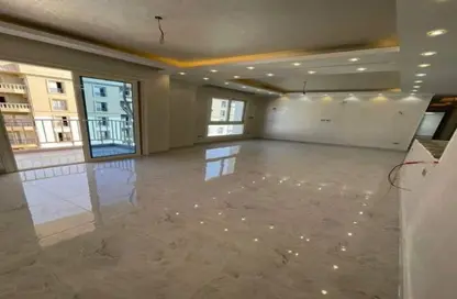 شقة - 3 غرف نوم - 2 حمامات للبيع في فيلدج ويست - كمبوندات الشيخ زايد - الشيخ زايد - الجيزة شقة - 3 غرف نوم - 2 حمامات للبيع في فيلدج ويست - كمبوندات الشيخ زايد - الشيخ زايد - الجيزة