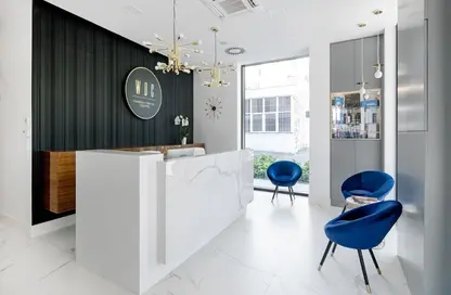 Clinic - Studio - 1 Bathroom for sale in Central Avenue - 2nd District - Sheikh Zayed City - Giza