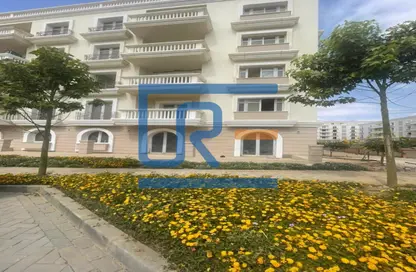 Apartment - 2 Bedrooms - 2 Bathrooms for sale in Hyde Park - 5th Settlement Compounds - The 5th Settlement - New Cairo City - Cairo