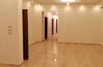 Apartment - 3 Bedrooms - 2 Bathrooms for sale in Street17 - District 3 - The 5th Settlement - New Cairo City - Cairo