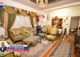 Apartment - 4 Bedrooms - 1 Bathroom for sale in Abdel Salam Aref St. - Laurent - Hay Sharq - Alexandria